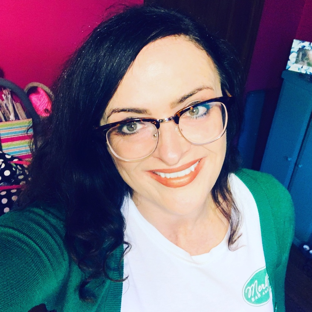 Meet your Posher, Jennifer